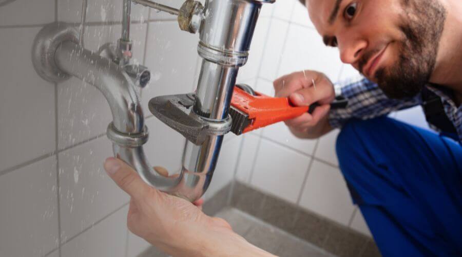Professional same day plumber services in Desdemona, TX